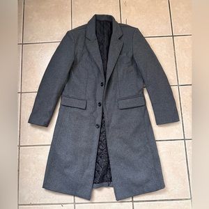 Long gray coat for women. Size Medium